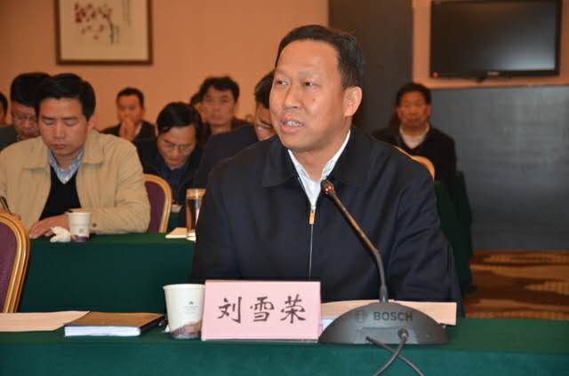 我院院長(zhǎng)隨科技部專家調(diào)研組指導(dǎo)黃岡高新區(qū)以升促建工作