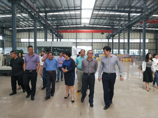 我院課題組赴漣源市開展《婁底資源型城市轉(zhuǎn)型升級，深化供給側(cè)結(jié)構(gòu)性改革》課題調(diào)研