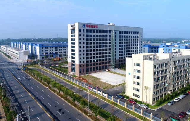 綿竹市科技特派團考察指導綿竹現(xiàn)代農(nóng)業(yè)園區(qū)建設(shè)工作