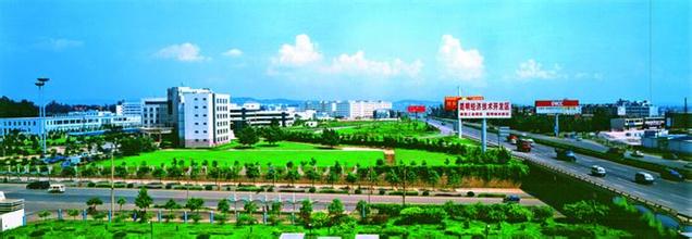 昆明開發(fā)區(qū):努力建成國內(nèi)先進開發(fā)區(qū)